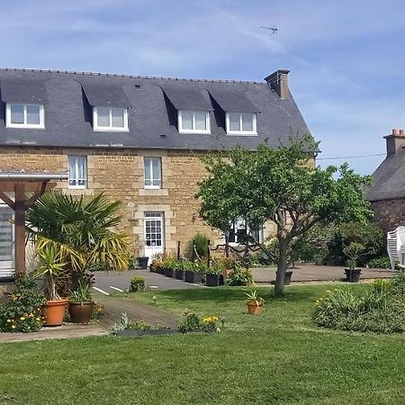 Le Relais De Launay Ploubazlanec Exterior photo
