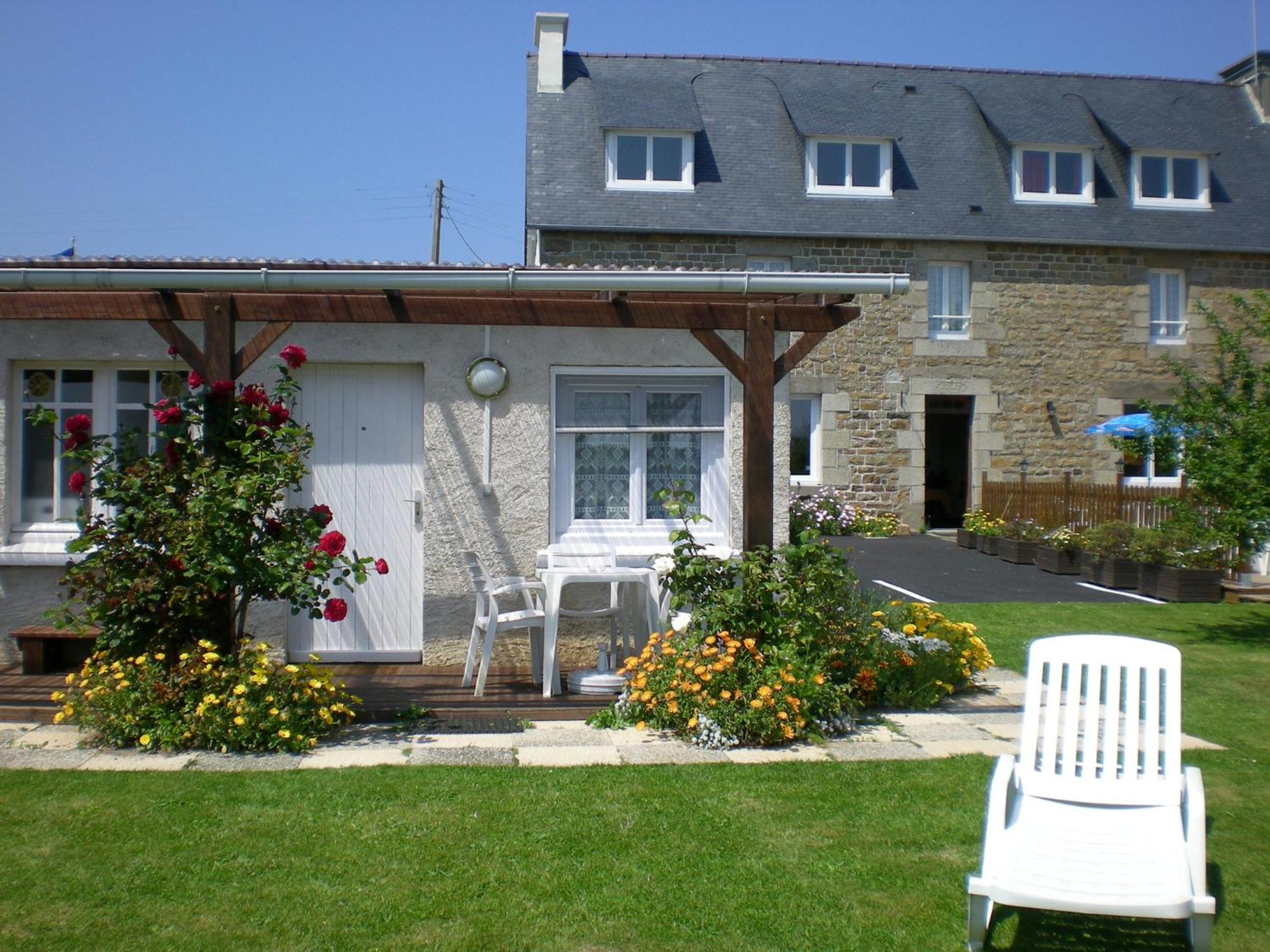 Le Relais De Launay Ploubazlanec Exterior photo